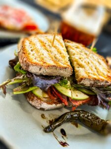 Late-Night Cravings in Chicago Ridge: Midnight Munchies Made Easy